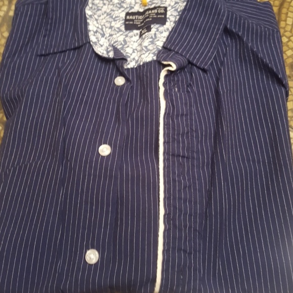 Short Sleeve Button Up Shirt - Picture 3 of 3